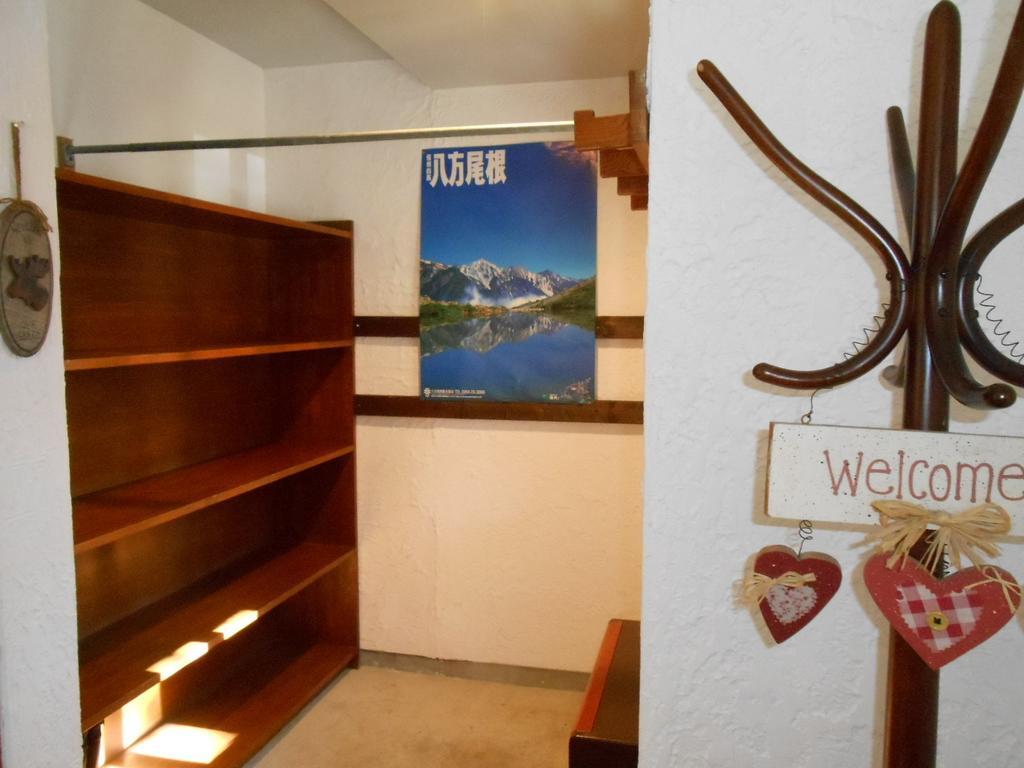 Pension Nugget Inn Χακούμπα Εξωτερικό φωτογραφία
