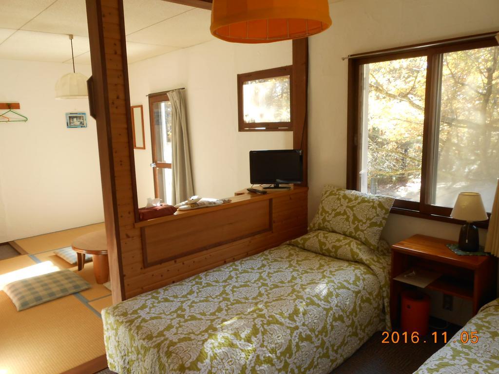 Pension Nugget Inn Χακούμπα Εξωτερικό φωτογραφία